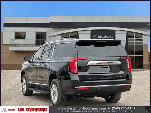 Used 2023 GMC Yukon XL SLT AWD/4WD image 4