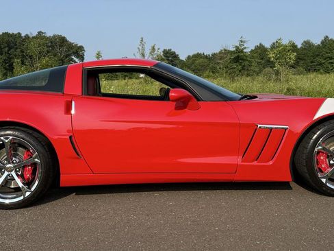 Used 2013 Chevrolet Corvette Grand Sport w/ 2LT Preferred Equipment Group RWD image 4