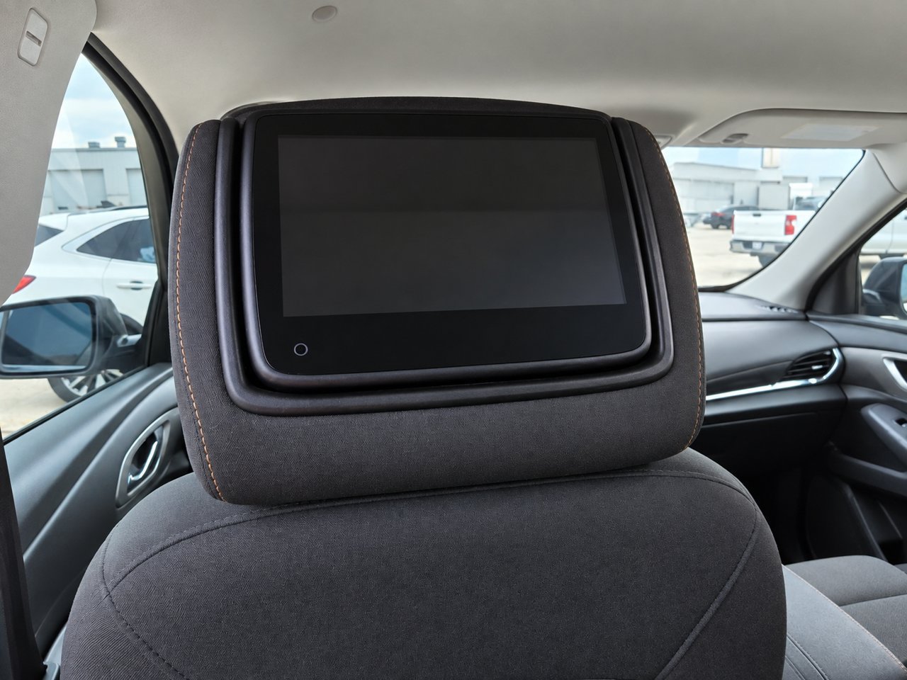 Used 2020 Chevrolet Traverse LS FWD image 25