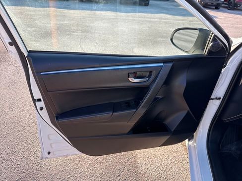 Used 2014 Toyota Corolla S image 10