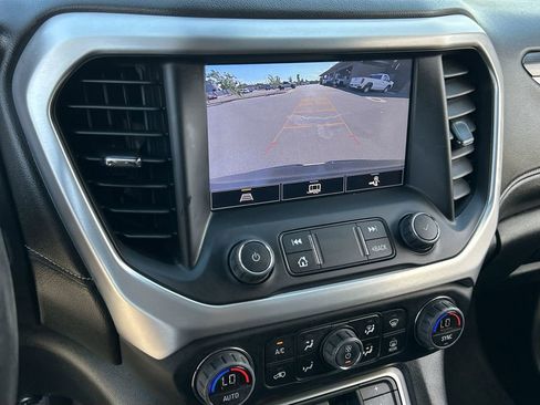 Used 2022 GMC Acadia SLT w/ Elevation Edition AWD/4WD image 15
