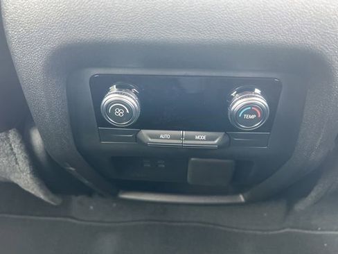 New 2026 GMC Acadia Elevation w/ Elevation Premium Package AWD/4WD image 15