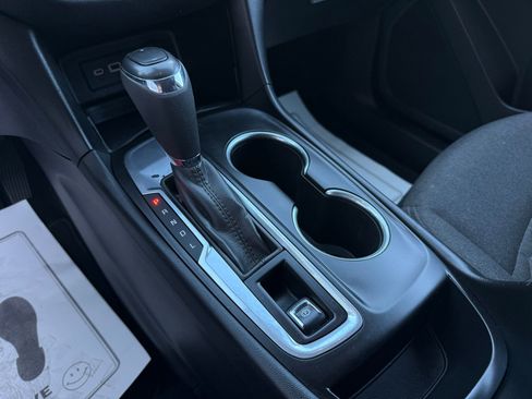 Used 2020 Chevrolet Equinox LT image 41