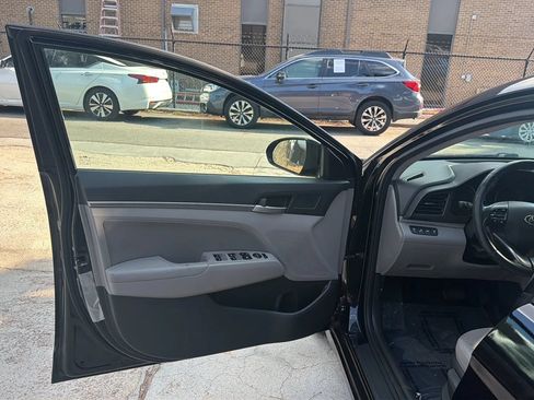 Used 2019 Hyundai Elantra Value Edition FWD image 14