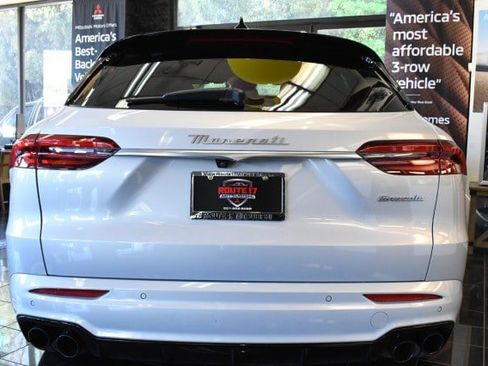 Used 2023 Maserati Grecale Modena AWD/4WD image 14