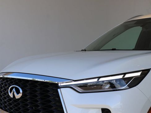 Certified 2025 INFINITI QX60 Luxe w/ Vision Package AWD/4WD image 63