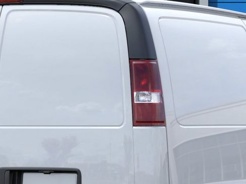 New 2025 Chevrolet Express 2500 image 11