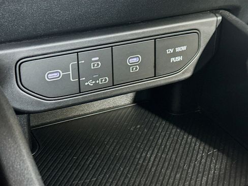 Used 2025 Kia K4 LXS image 26