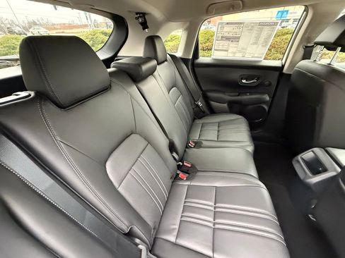 New 2026 Honda HR-V EX-L image 33