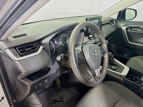 Certified 2022 Toyota RAV4 XLE image 9