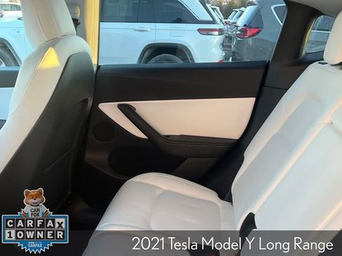 Used 2021 Tesla Model Y Long Range image 23