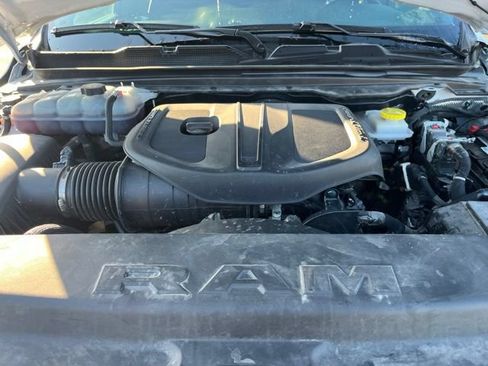 Used 2025 RAM 1500 Laramie AWD/4WD image 35
