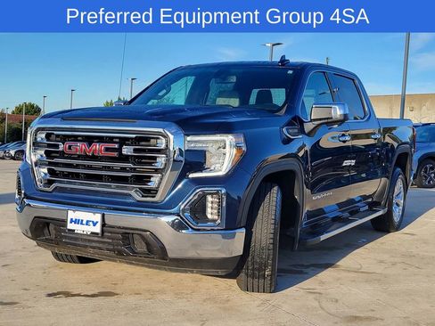 Used 2021 GMC Sierra 1500 SLT image 2