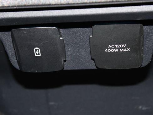 Certified 2022 Ford F150 Platinum w/ Equipment Group 701A High image 36