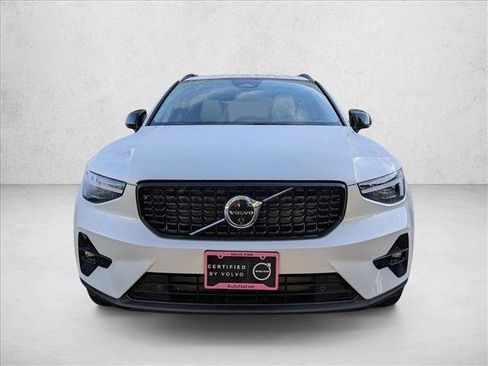 Certified 2026 Volvo XC40 B5 Plus w/ Protection Package Premier image 2