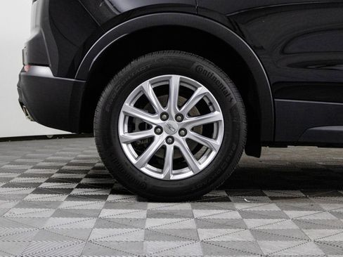 Used 2023 Cadillac XT4 Luxury w/ Cold Weather Package AWD/4WD image 44