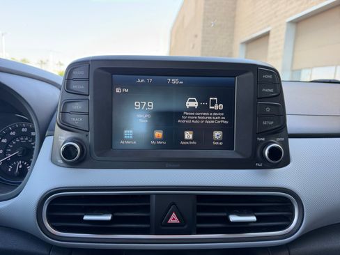 Used 2018 Hyundai Kona SE FWD image 28