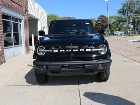 New 2025 Ford Bronco Outer Banks image 5