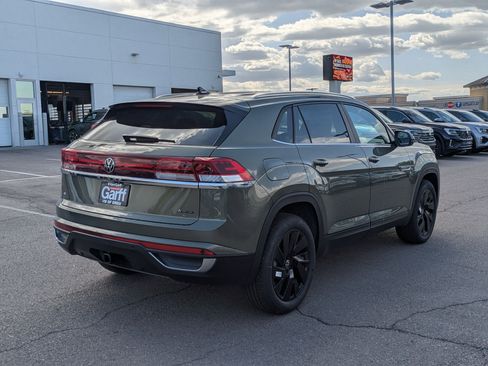 New 2026 Volkswagen Atlas Cross Sport SE AWD/4WD image 3