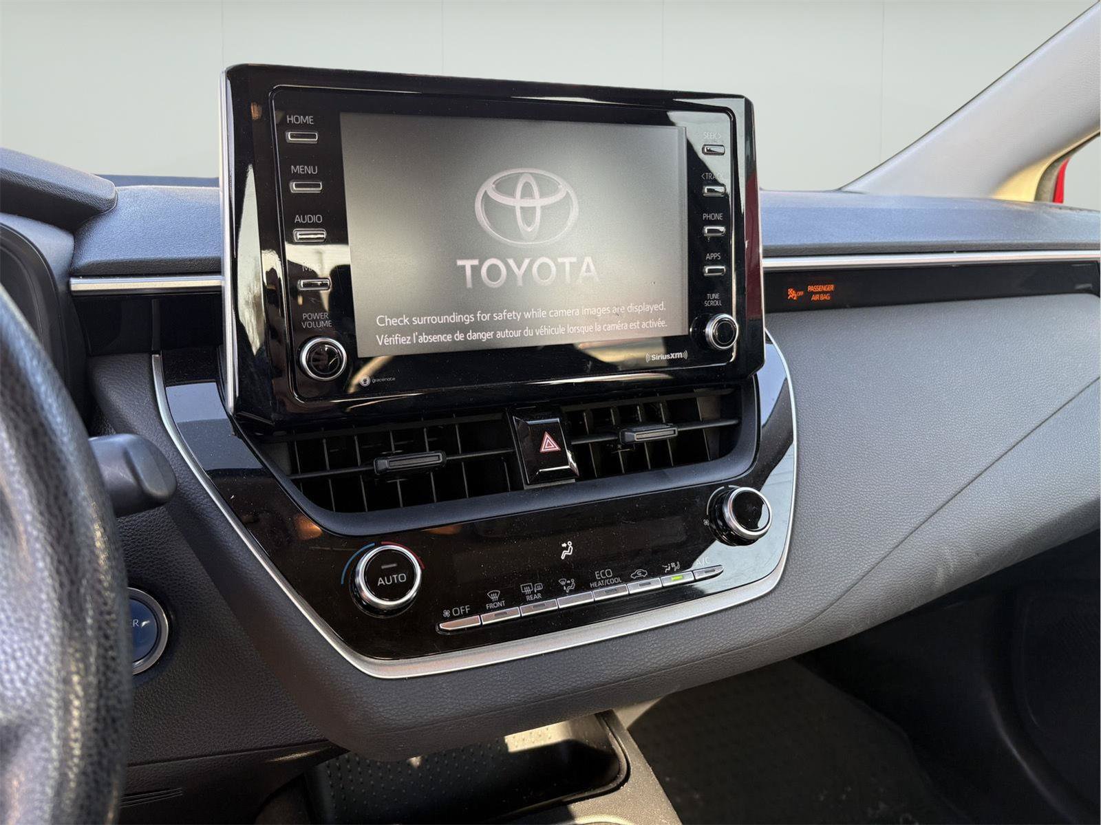 Used 2021 Toyota Corolla LE FWD image 10
