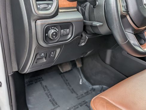 Used 2021 RAM 1500 Limited image 17