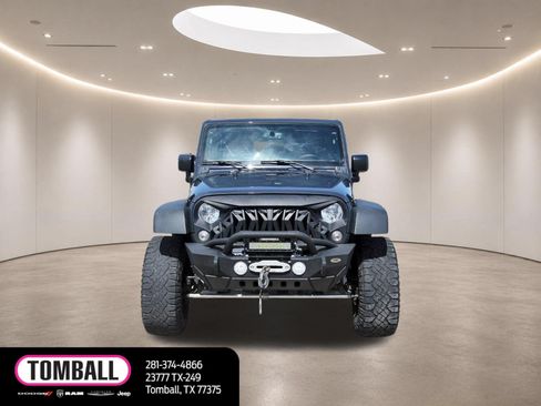 Used 2016 Jeep Wrangler Unlimited Sport w/ Quick Order Package 23S AWD/4WD image 2