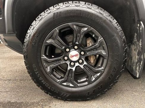 Used 2023 GMC Canyon Elevation w/ Convenience Package AWD/4WD image 27