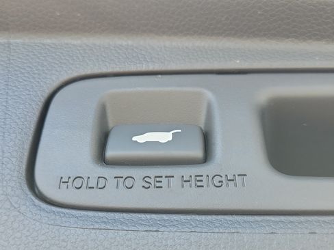 Certified 2025 Honda CR-V Sport Touring image 11