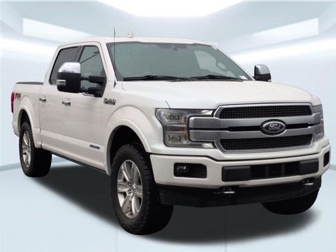 Used 2018 Ford F150 Platinum w/ Equipment Group 701A Luxury image 8