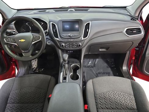 Used 2024 Chevrolet Equinox LT image 11