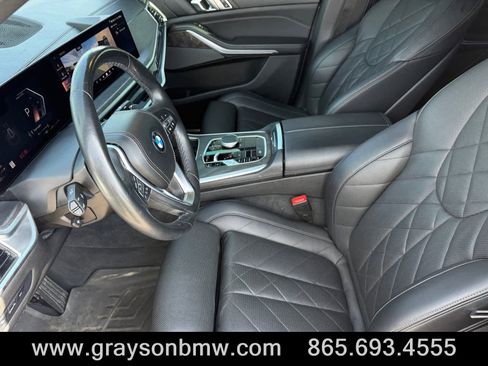 Used 2024 BMW X5 sDrive40i w/ Premium Package image 12