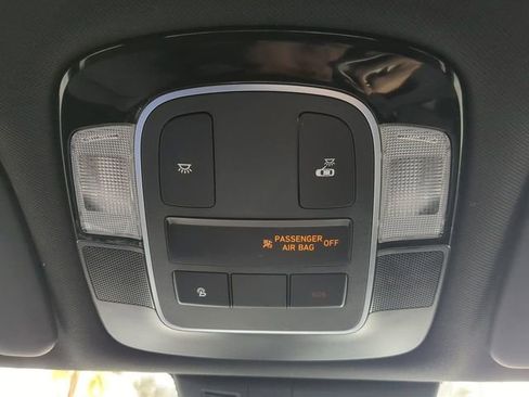 Used 2022 Hyundai Santa Cruz SEL image 22