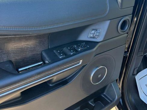 Certified 2020 Ford Expedition Max Limited w/ Equipment Group 302A image 9