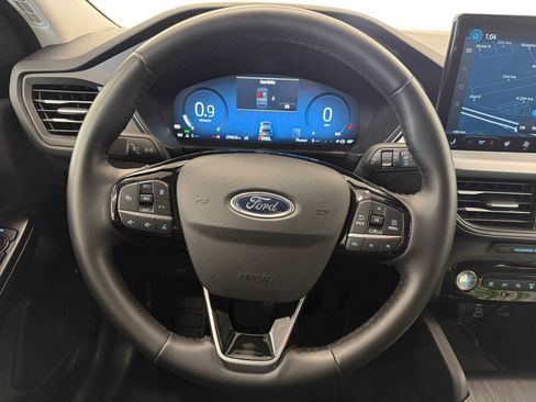 Used 2024 Ford Escape Platinum AWD/4WD image 16