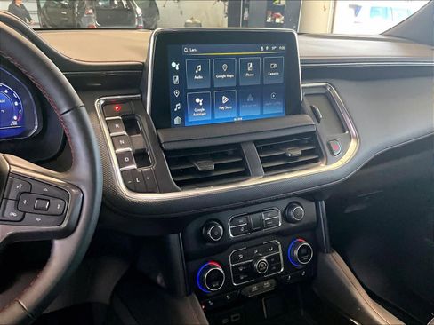 Used 2024 Chevrolet Suburban RST w/ Luxury Package image 19