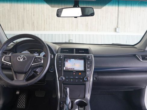 Used 2016 Toyota Camry SE FWD image 17