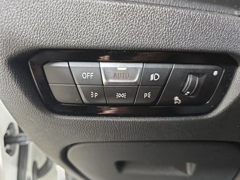 Used 2019 BMW 330i xDrive Sedan w/ Convenience Package AWD/4WD image 28