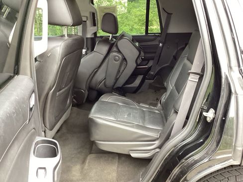 Used 2015 GMC Yukon SLT AWD/4WD image 16