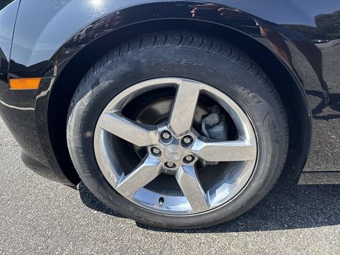 Used 2015 Chevrolet Camaro LT RWD image 11