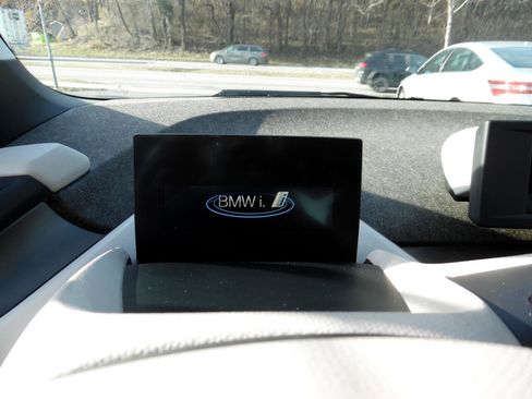 Used 2015 BMW i3 image 12
