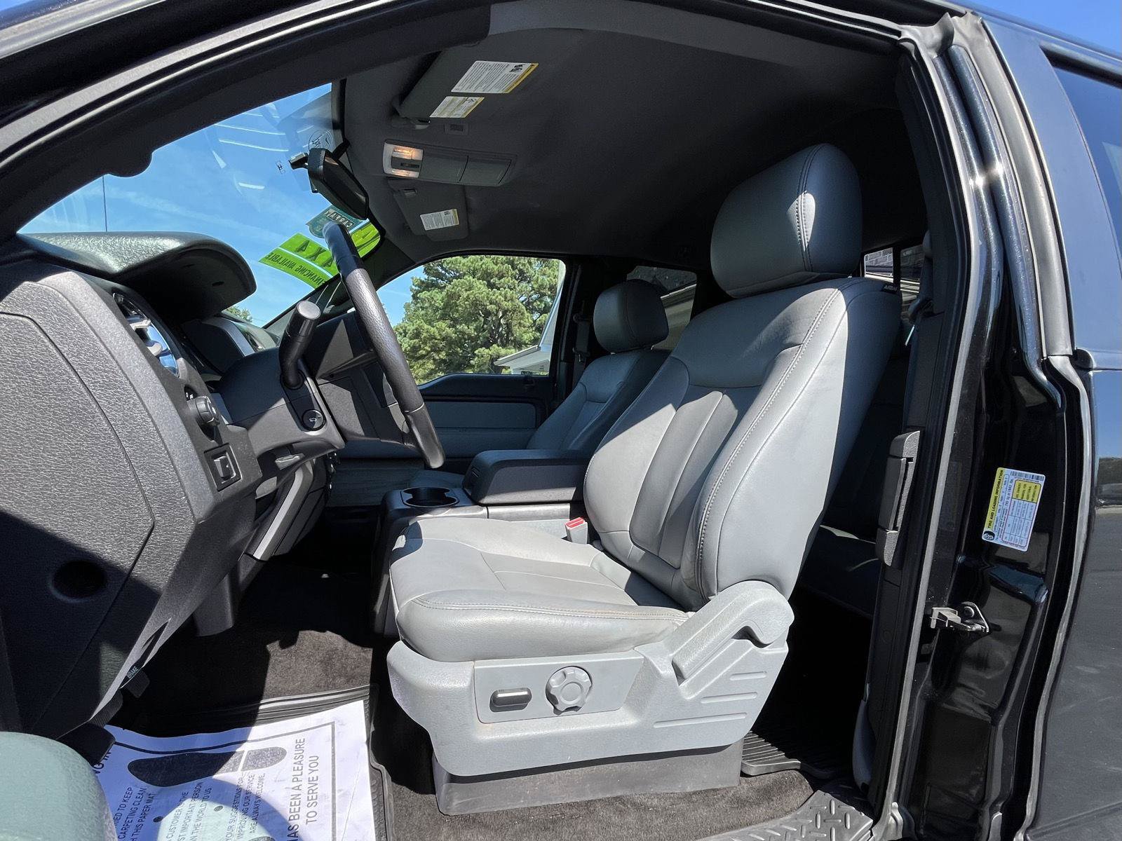 Used 2014 Ford F150 XLT w/ Equipment Group 302A Luxury AWD/4WD image 5