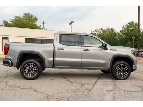 New 2026 GMC Sierra 1500 AT4 w/ AT4 Premium Package AWD/4WD image 9
