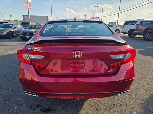 Used 2021 Honda Accord Touring image 6