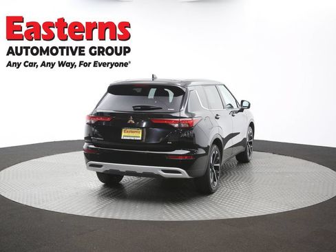 Used 2024 Mitsubishi Outlander SE AWD/4WD image 39