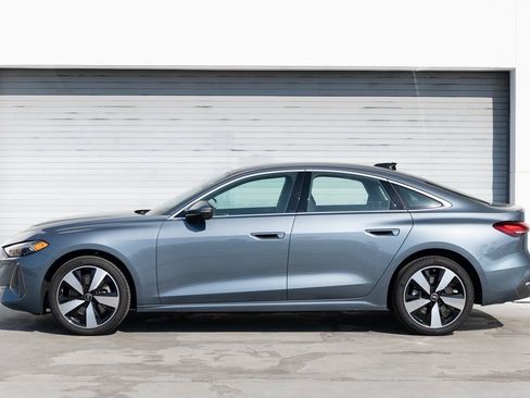 Used 2025 Audi A5 2.0T Premium Plus w/ Premium Plus image 8