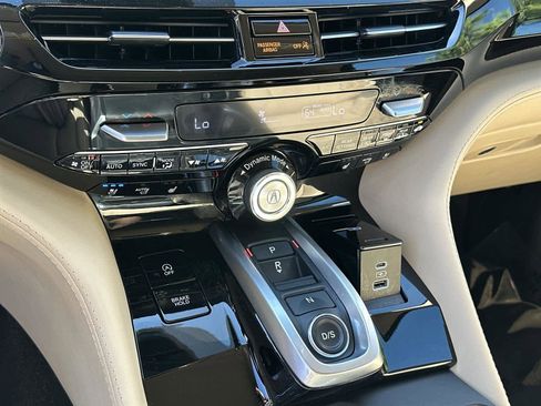 Used 2023 Acura MDX SH-AWD w/ Advance Package image 27
