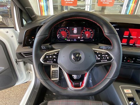 Certified 2022 Volkswagen GTI SE FWD image 26