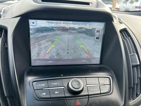 Used 2017 Ford Escape SE w/ SE Leather Comfort Package image 22