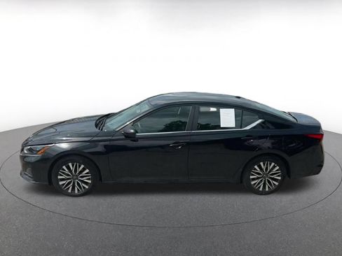 Used 2026 Nissan Altima 2.5 SV FWD image 7