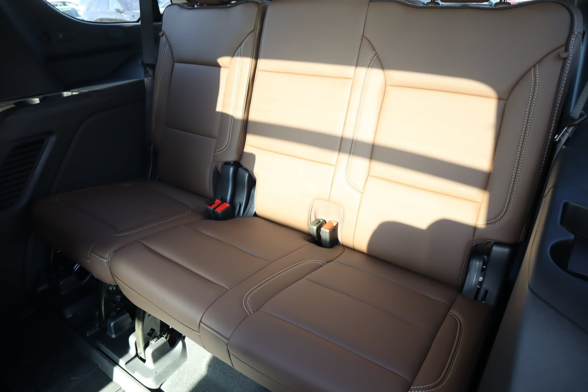 New 2026 Chevrolet Tahoe High Country AWD/4WD image 16